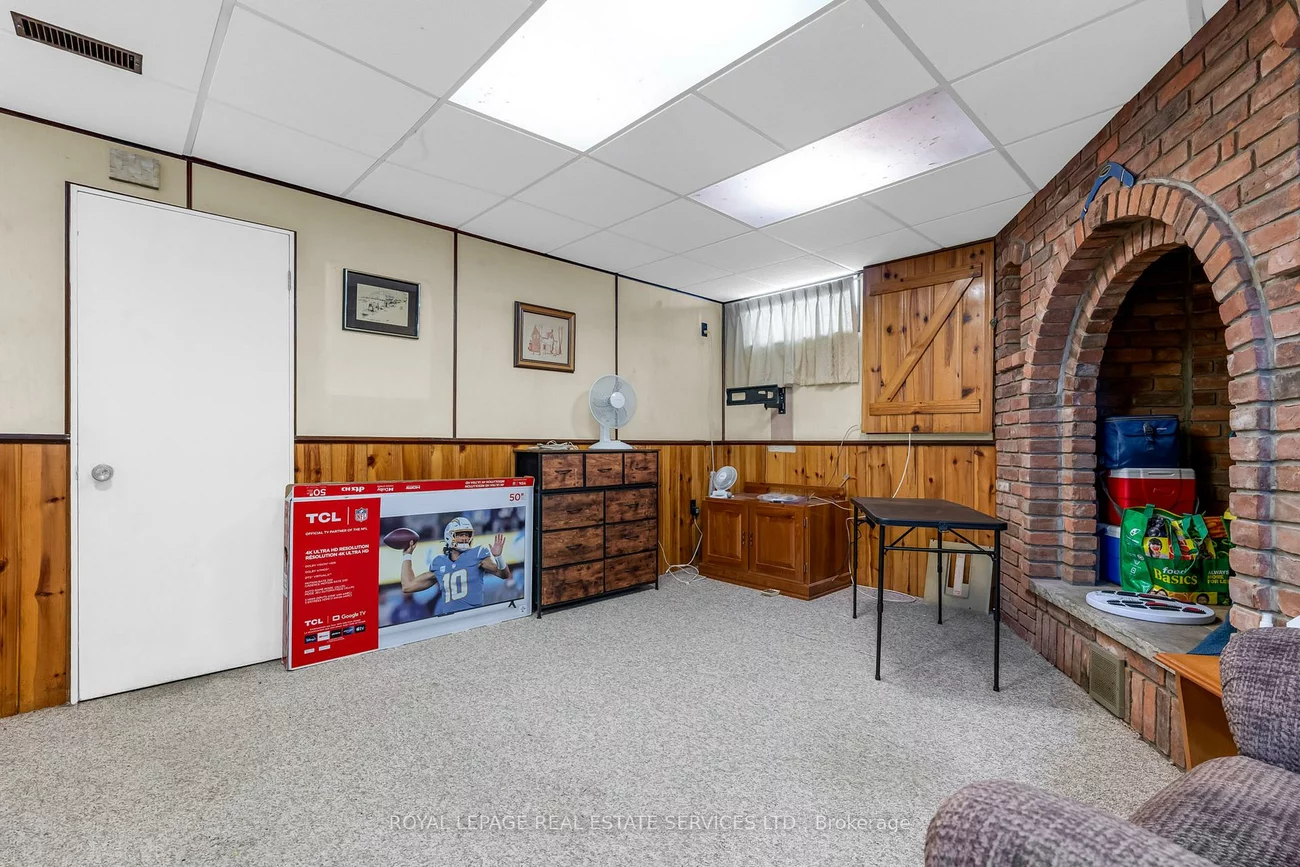 2386, Sovereign, 1001 - BR Bronte, Oakville