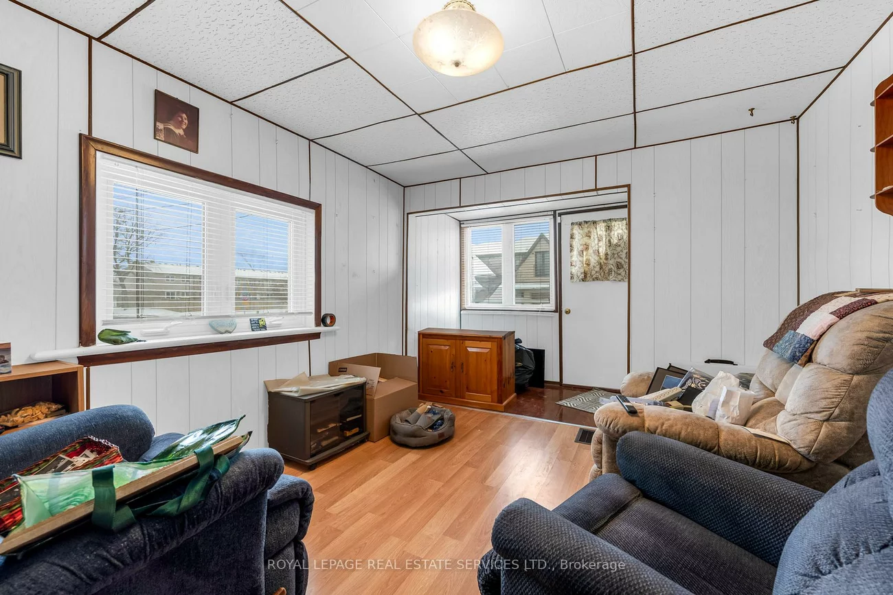 2386, Sovereign, 1001 - BR Bronte, Oakville