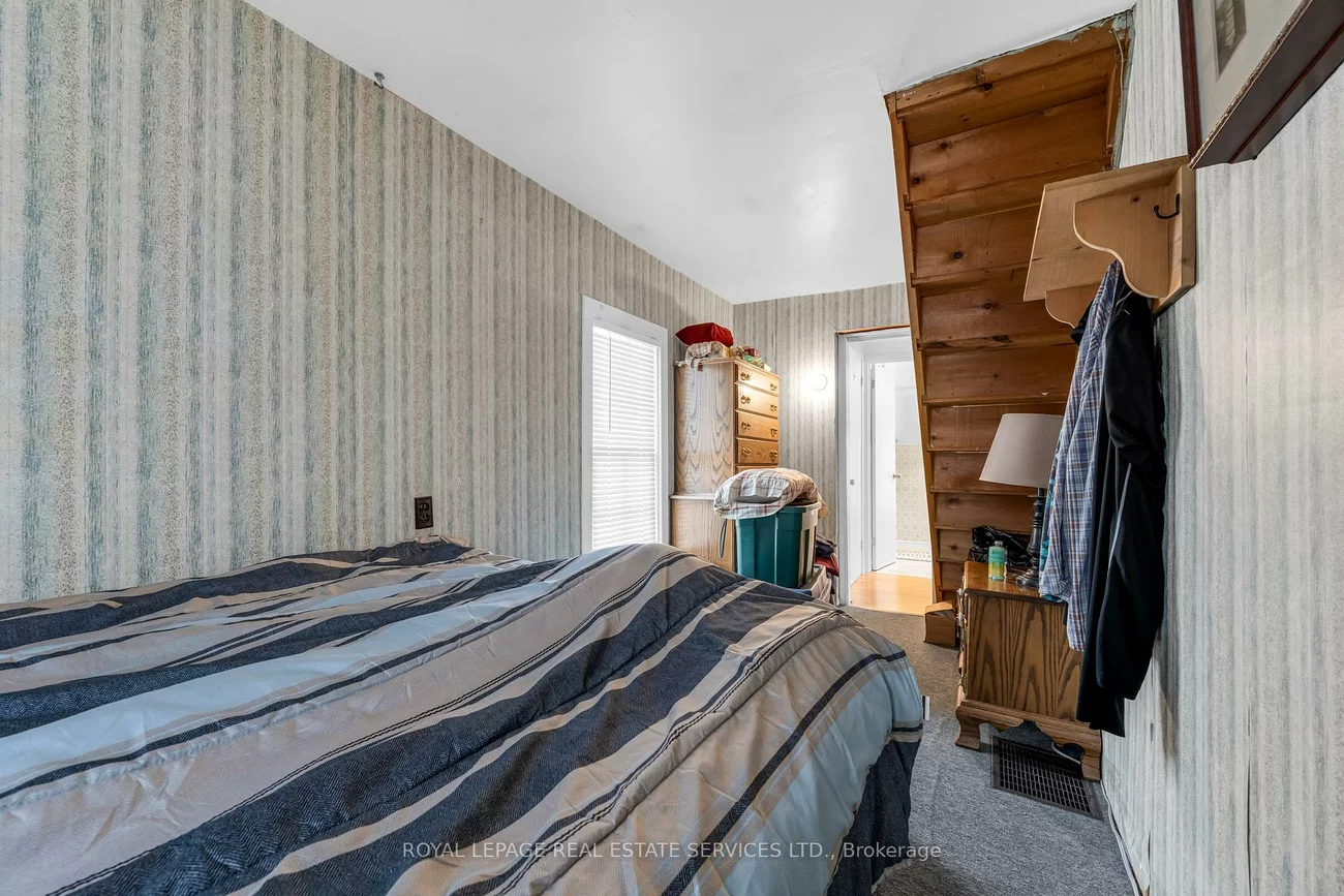 2386, Sovereign, 1001 - BR Bronte, Oakville