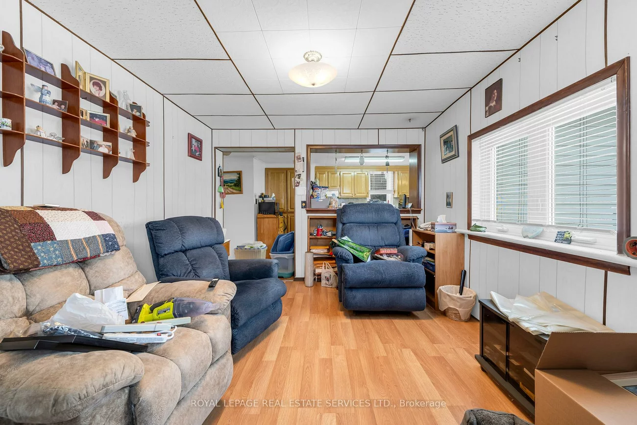 2386, Sovereign, 1001 - BR Bronte, Oakville