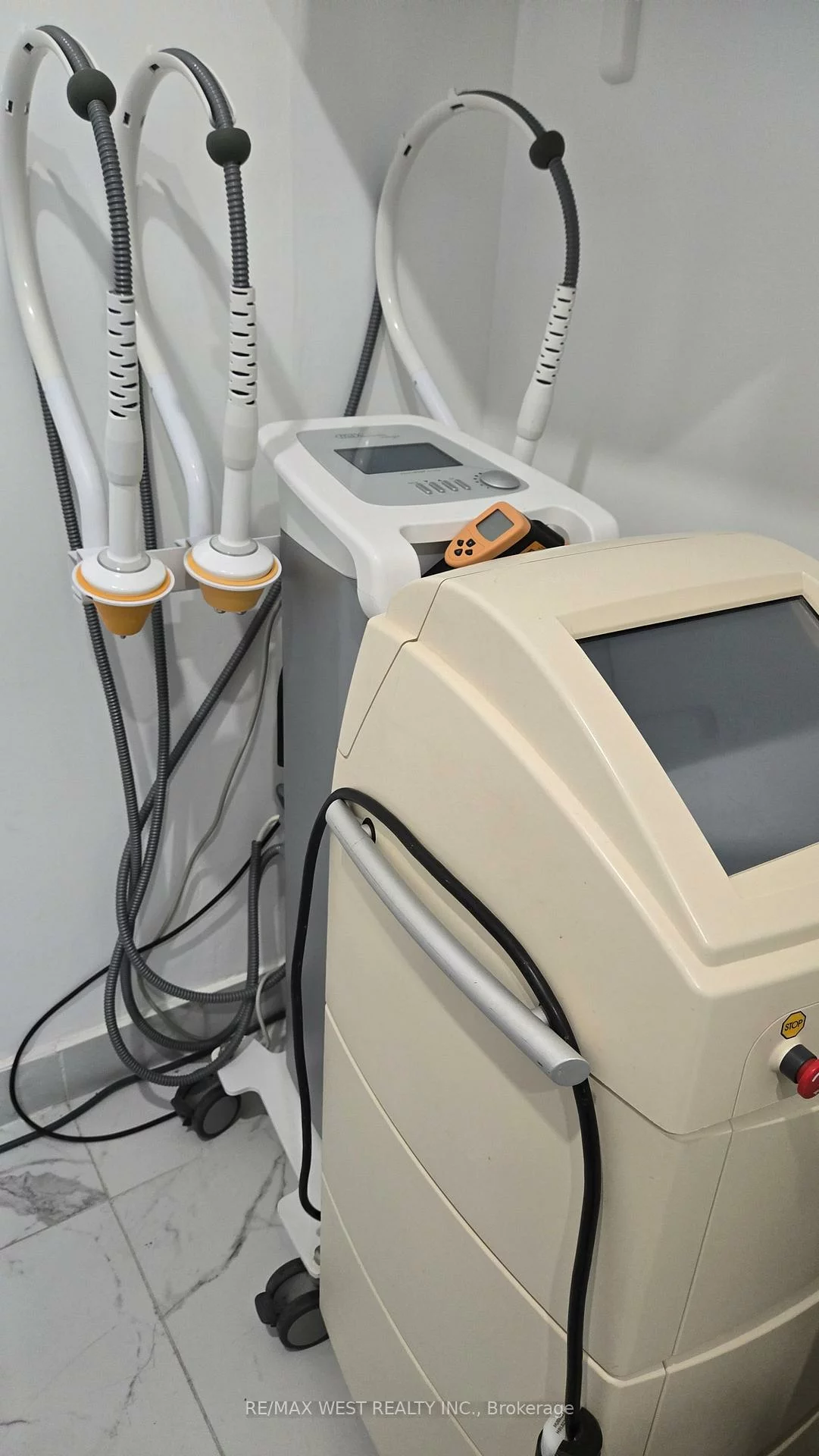 1903, Ironoak, 1005 - FA Falgarwood, Oakville