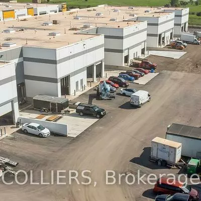 3323, Superior, 1014 - QE Queen Elizabeth, Oakville