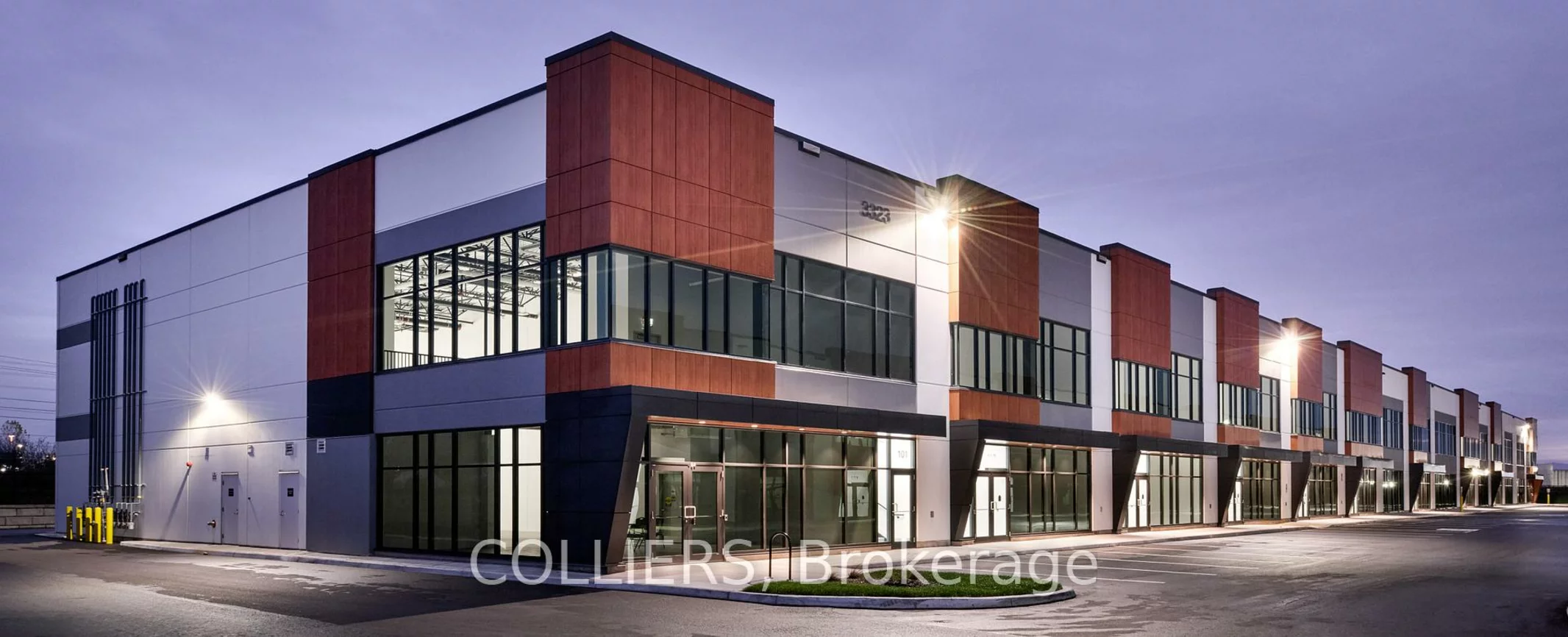 3303, Superior, 1014 - QE Queen Elizabeth, Oakville