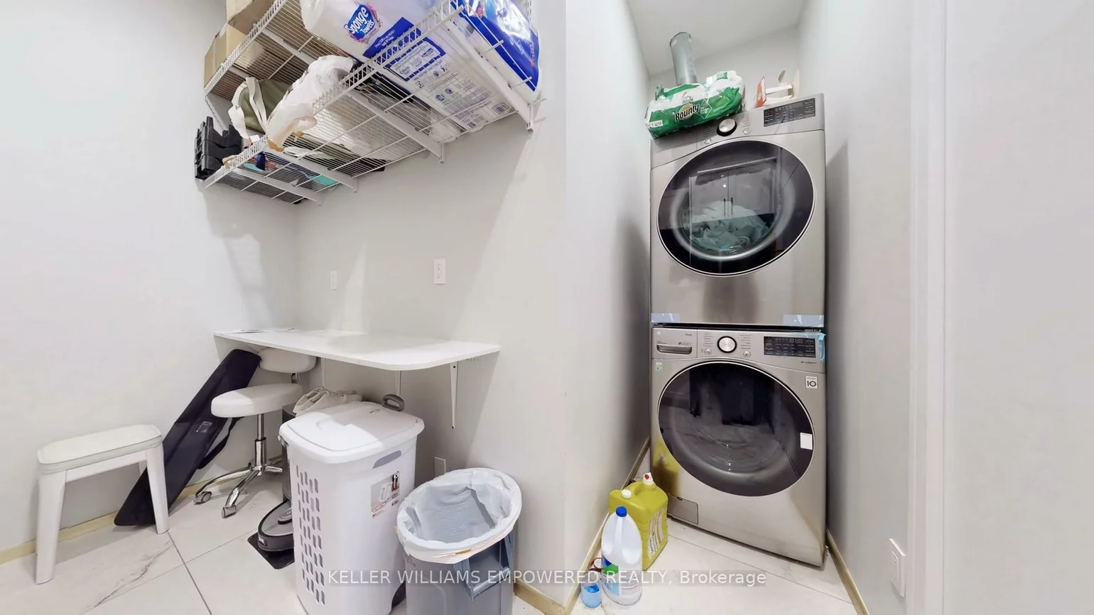 1545, Cornwall, 1014 - QE Queen Elizabeth, Oakville