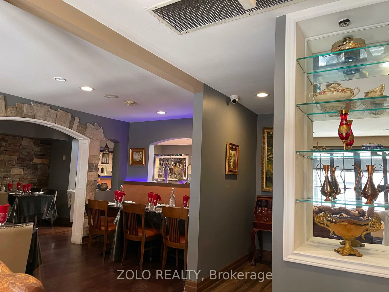 111, Trafalgar, 1013 - OO Old Oakville, Oakville