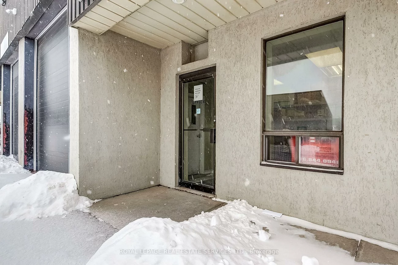 2050, Speers, 1014 - QE Queen Elizabeth, Oakville