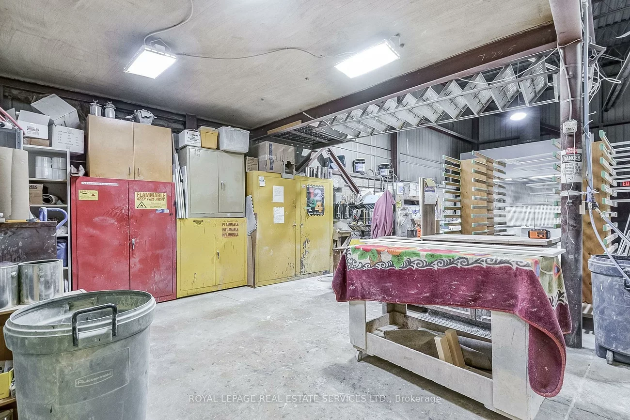 2050, Speers, 1014 - QE Queen Elizabeth, Oakville