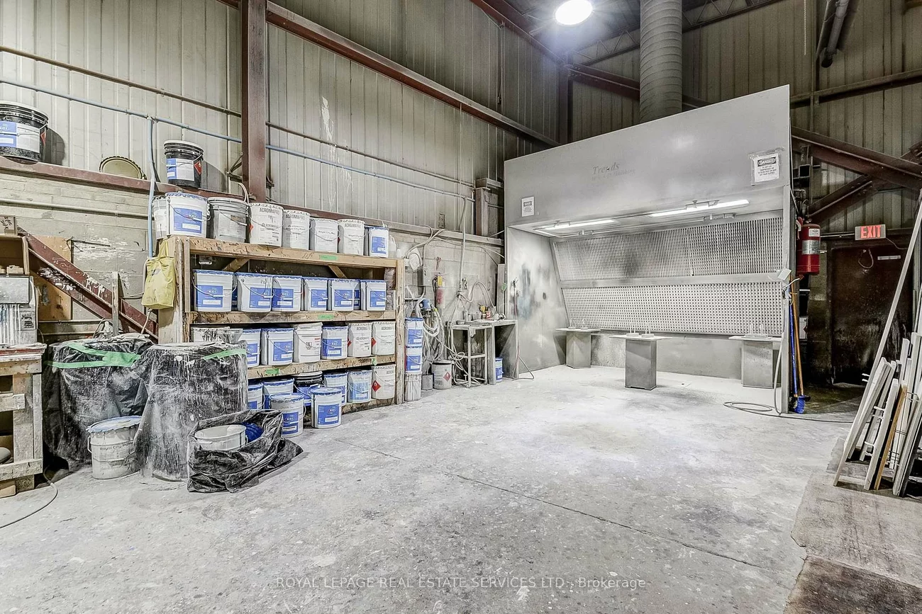 2050, Speers, 1014 - QE Queen Elizabeth, Oakville