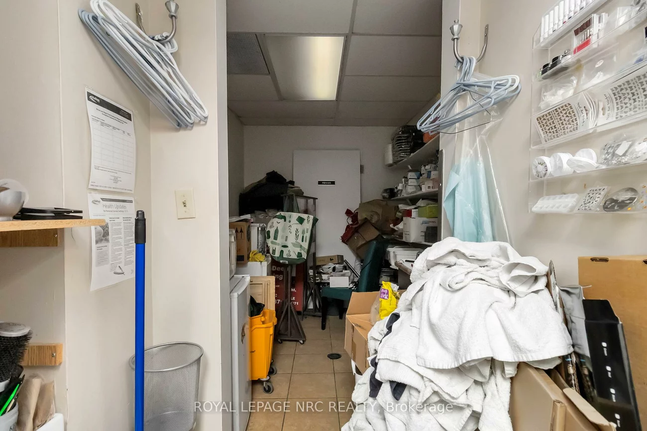 207, Cross, 1014 - QE Queen Elizabeth, Oakville