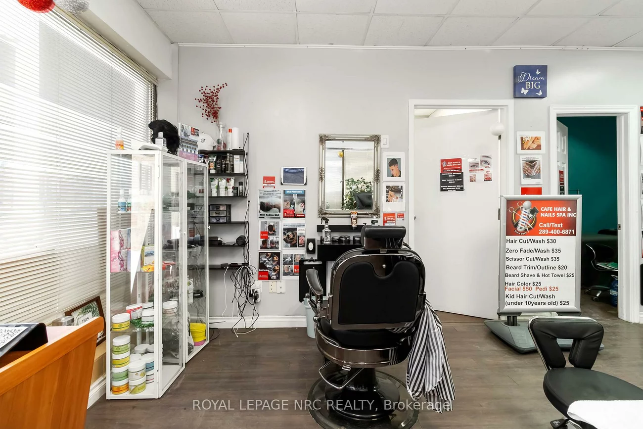 207, Cross, 1014 - QE Queen Elizabeth, Oakville