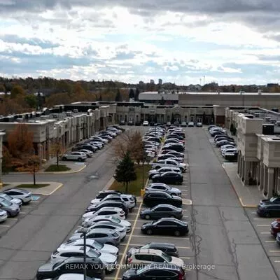 1525, Cornwall, 1014 - QE Queen Elizabeth, Oakville