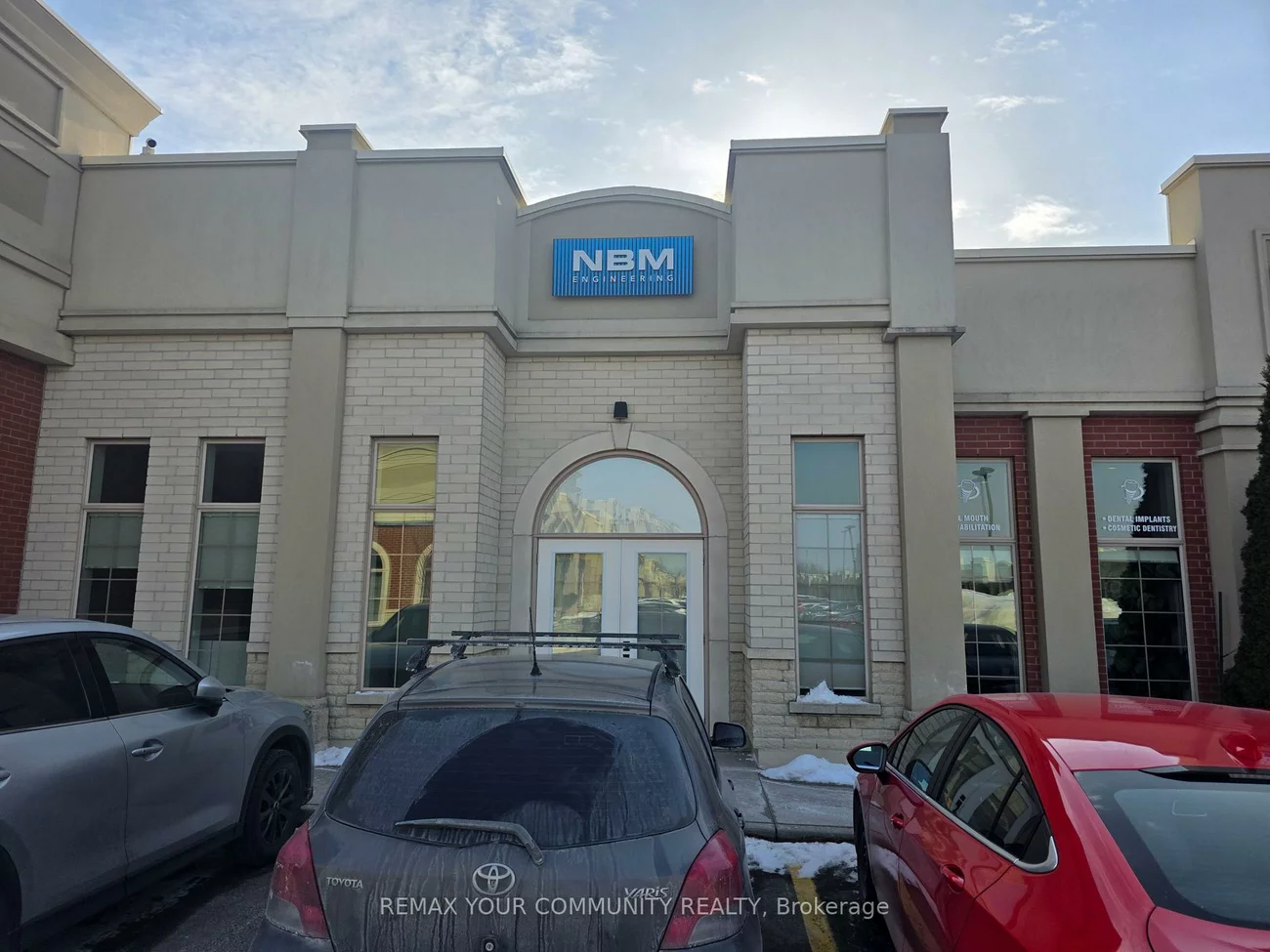 1525, Cornwall, 1014 - QE Queen Elizabeth, Oakville