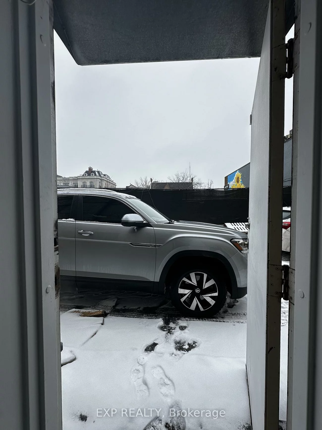 327, Lakeshore, 1013 - OO Old Oakville, Oakville