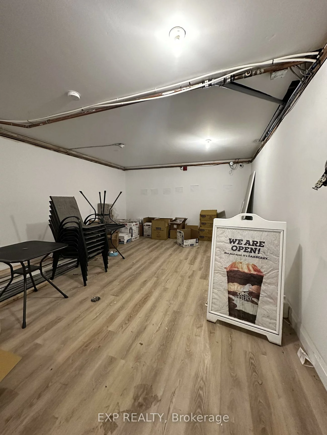 327, Lakeshore, 1013 - OO Old Oakville, Oakville