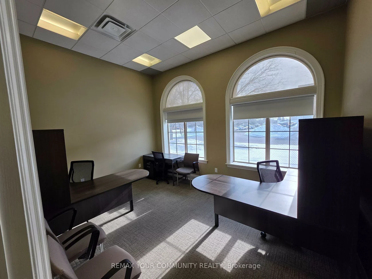 1525, Cornwall, 1014 - QE Queen Elizabeth, Oakville