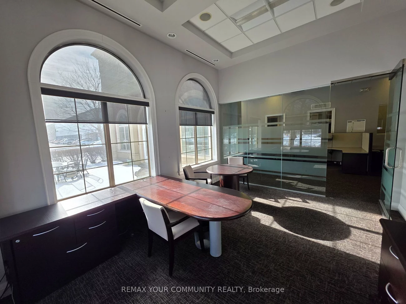 1525, Cornwall, 1014 - QE Queen Elizabeth, Oakville