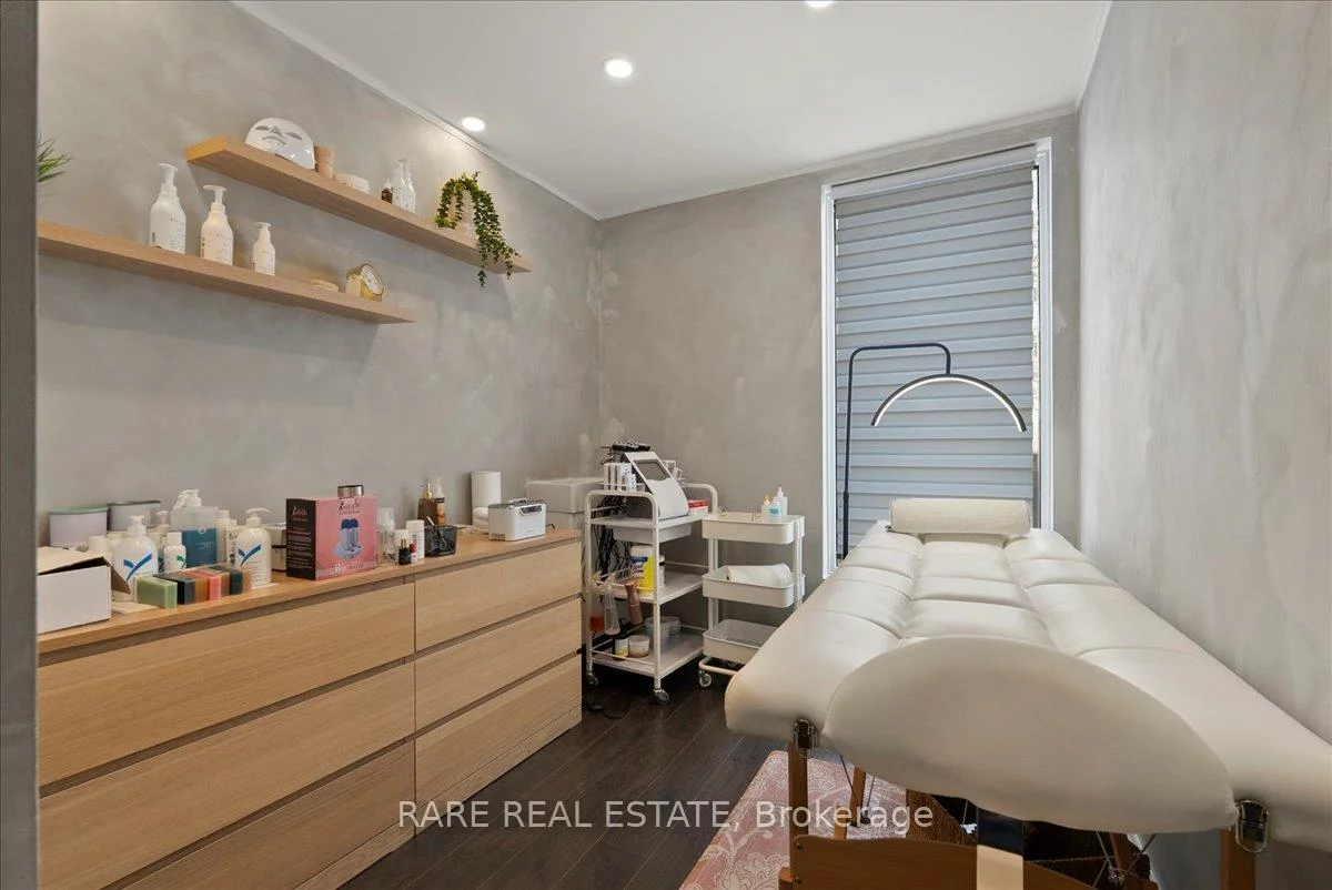 113, Dunn, 1013 - OO Old Oakville, Oakville