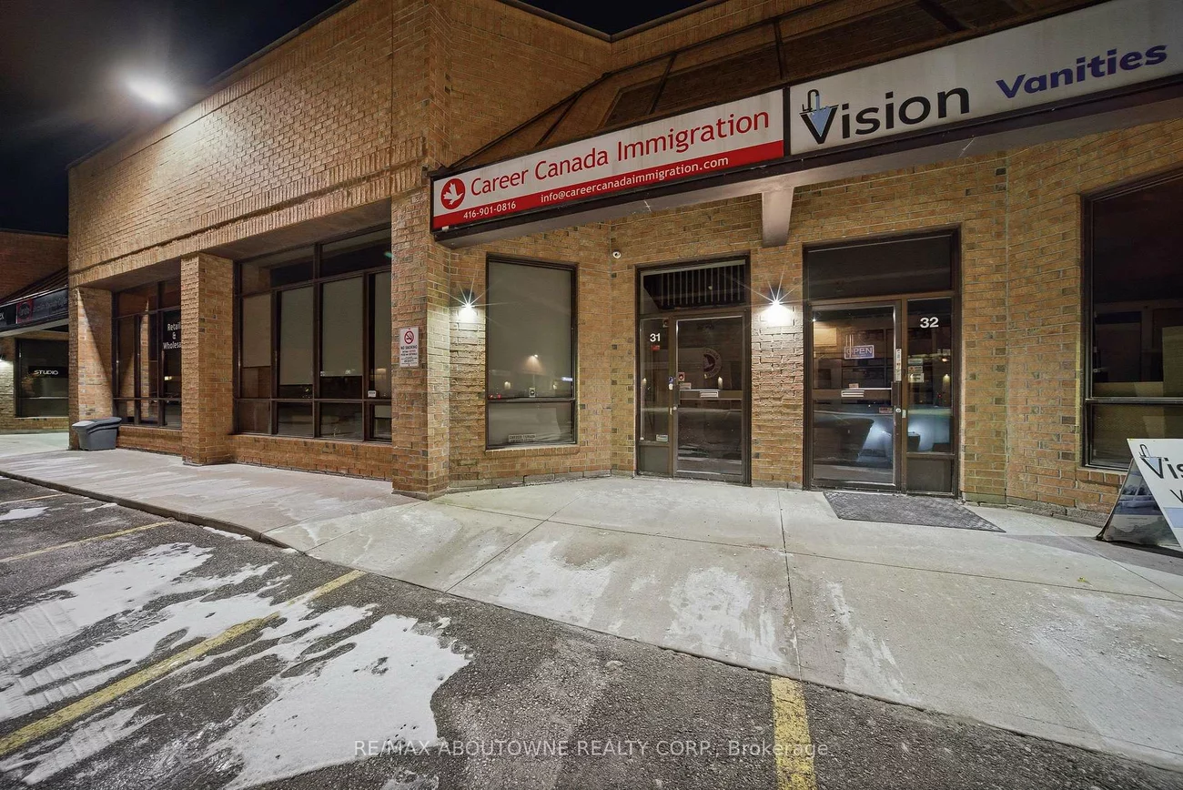 775, Pacific, 1014 - QE Queen Elizabeth, Oakville