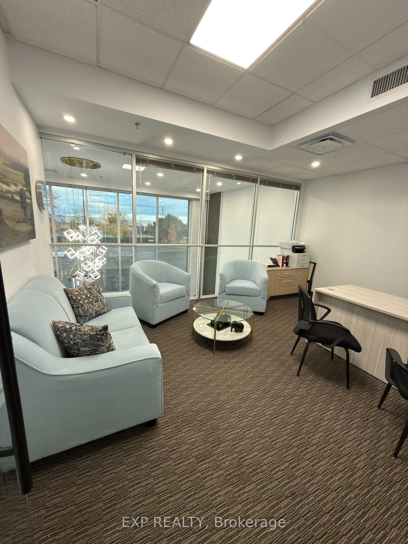 1075, North Service, 1014 - QE Queen Elizabeth, Oakville