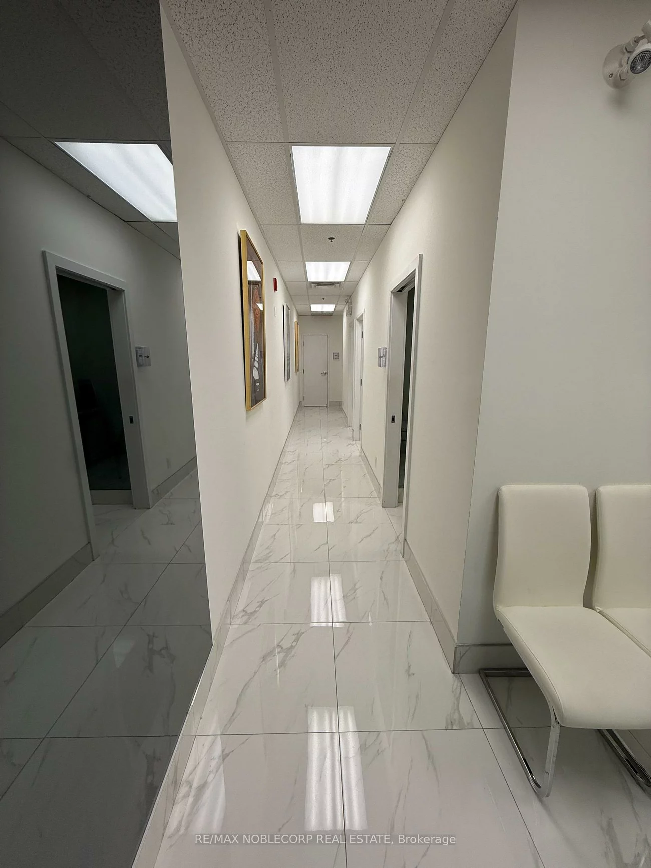 3075, Hospital, 1012 - NW Northwest, Oakville