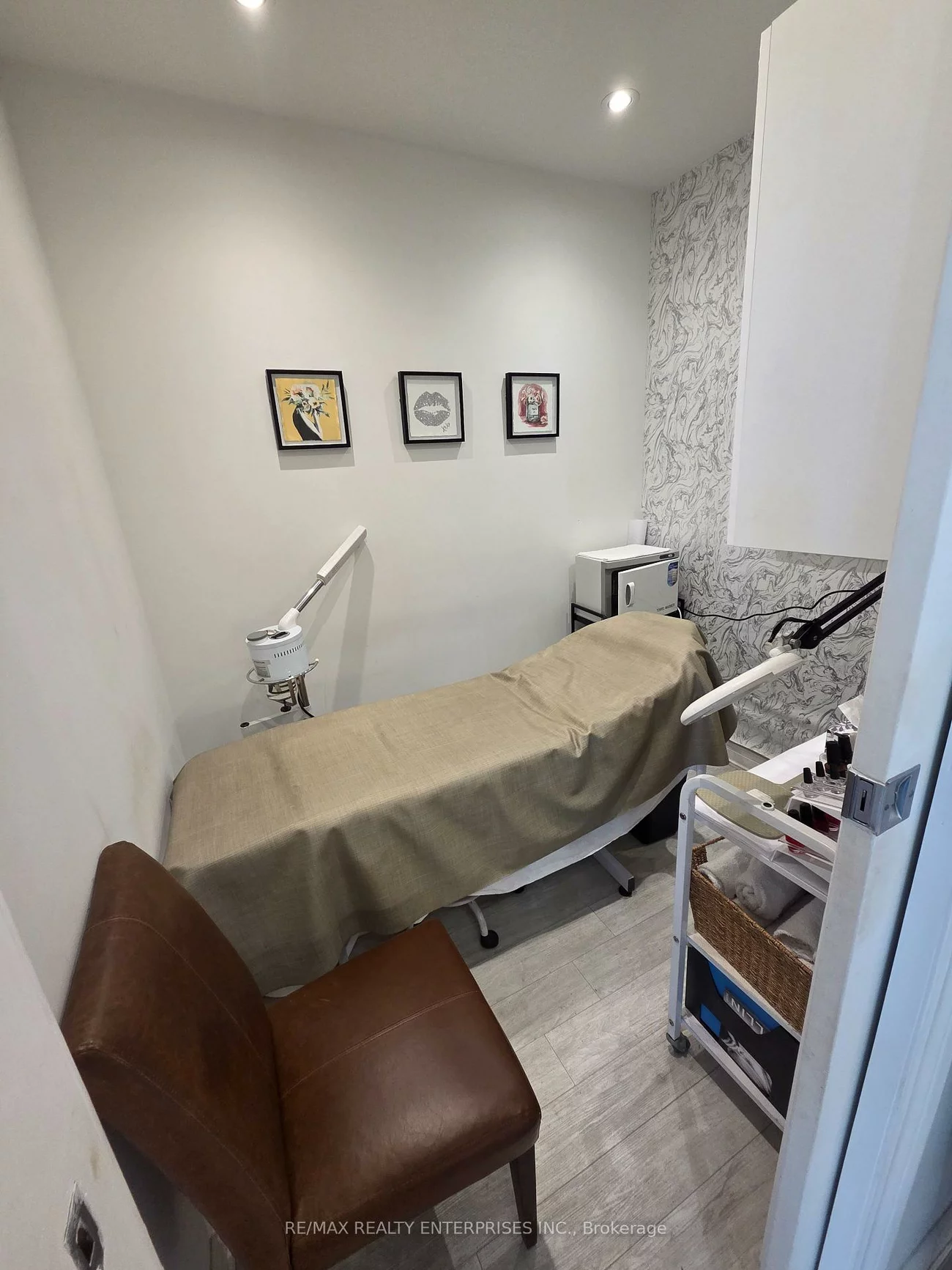 216, Oak Park, 1015 - RO River Oaks, Oakville