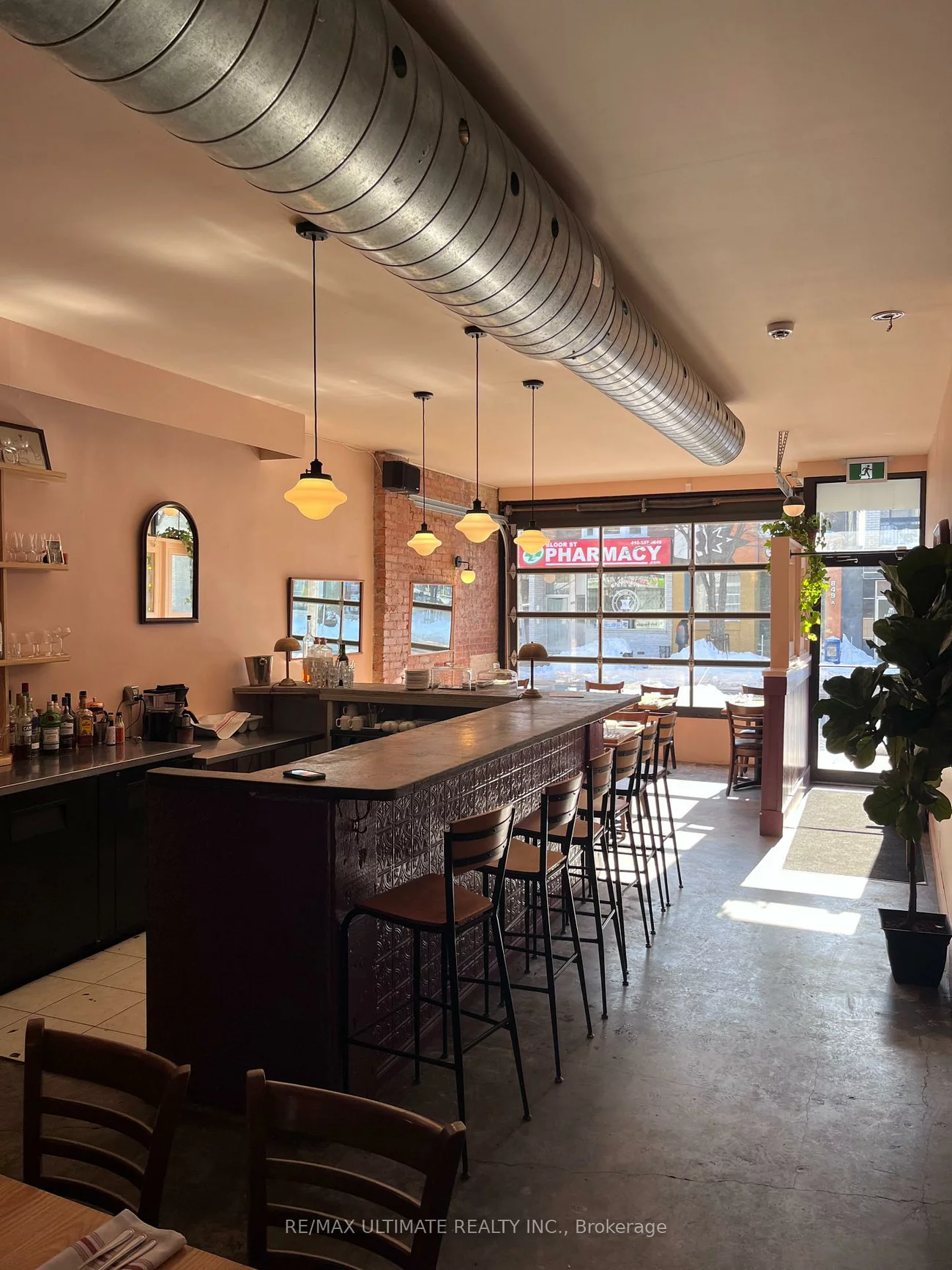 314, Kerr, 1002 - CO Central, Oakville