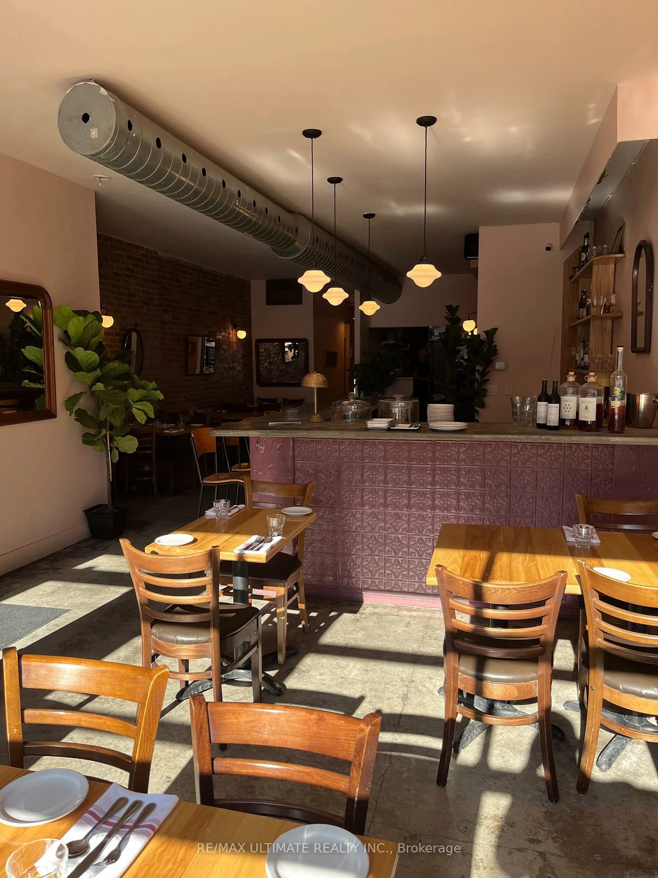 314, Kerr, 1002 - CO Central, Oakville