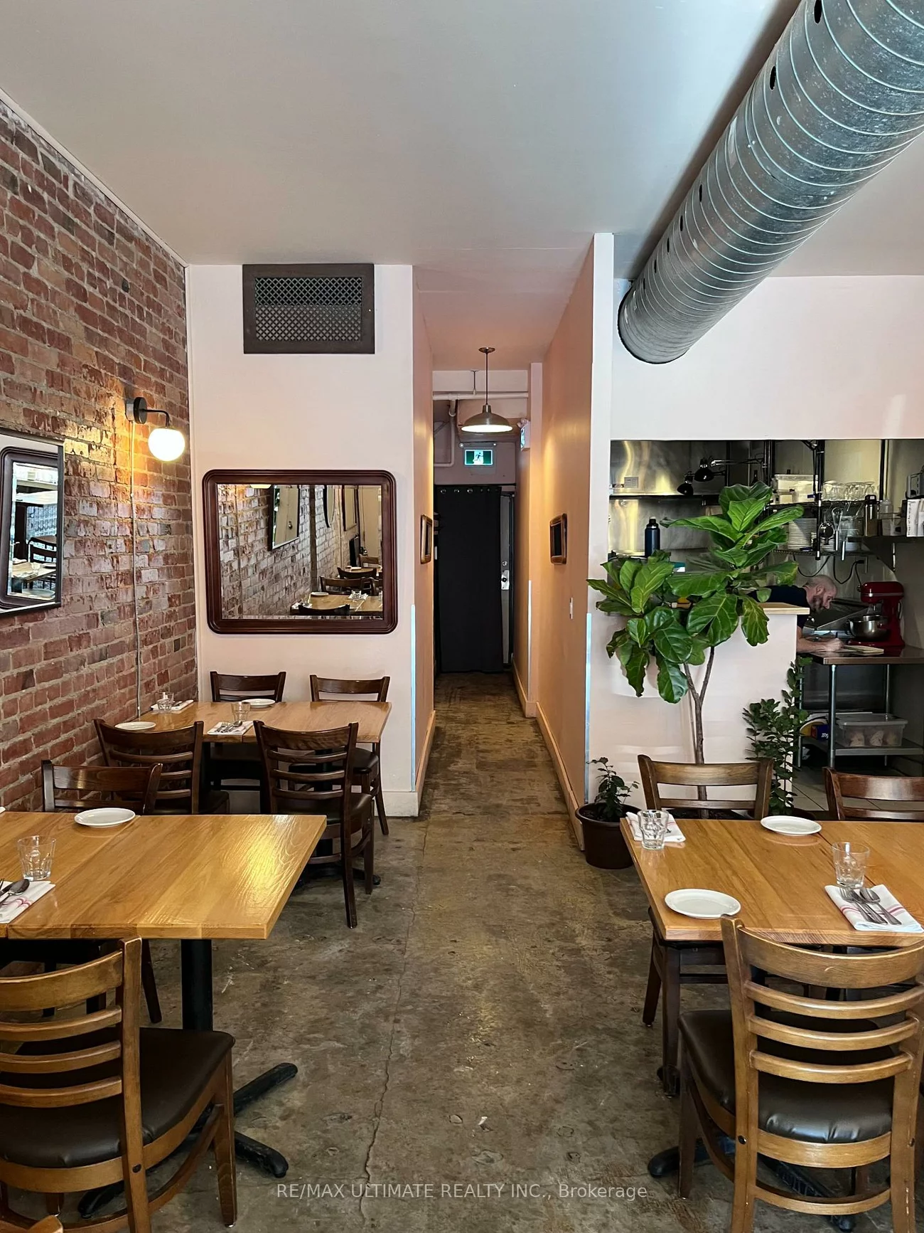 314, Kerr, 1002 - CO Central, Oakville