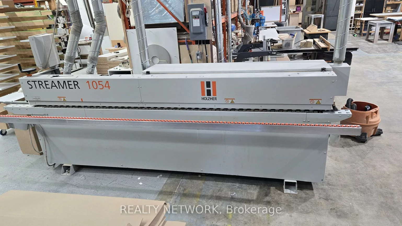 2172, Wyecroft, 1014 - QE Queen Elizabeth, Oakville