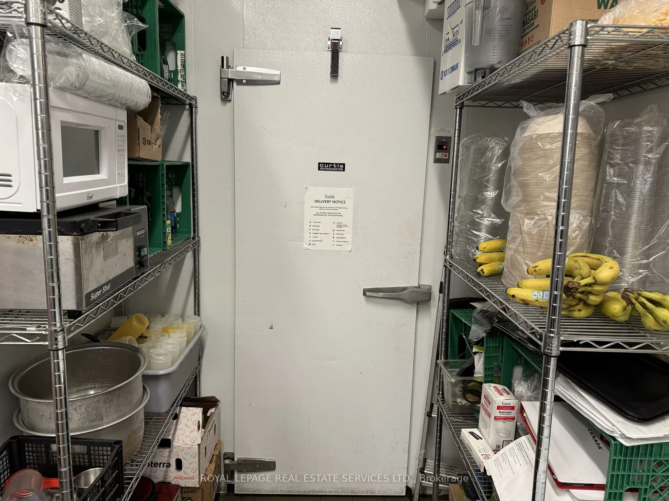 330, Dundas, 1018 - WC Wedgewood Creek, Oakville