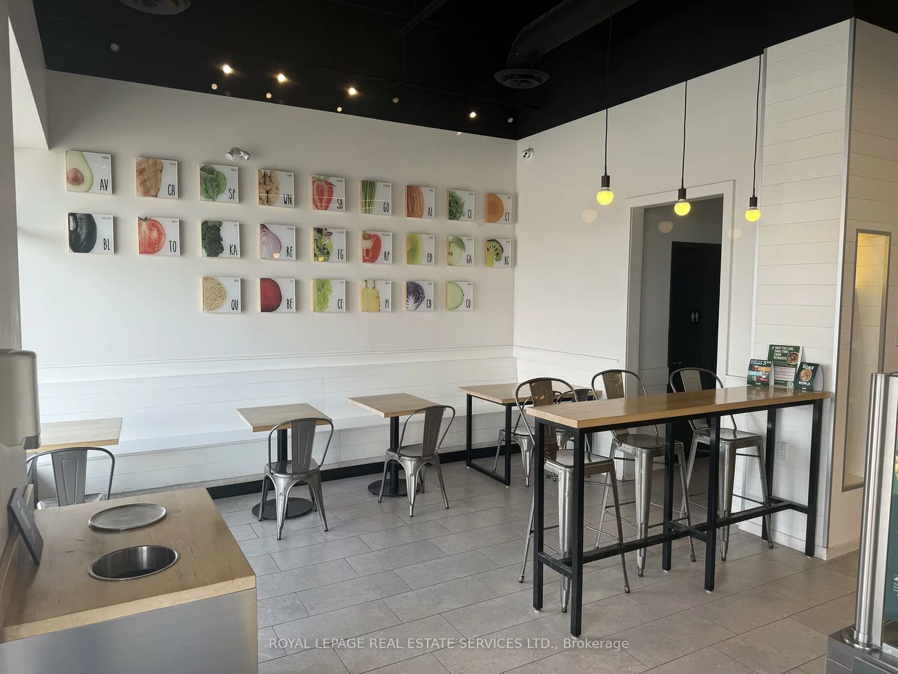 330, Dundas, 1018 - WC Wedgewood Creek, Oakville