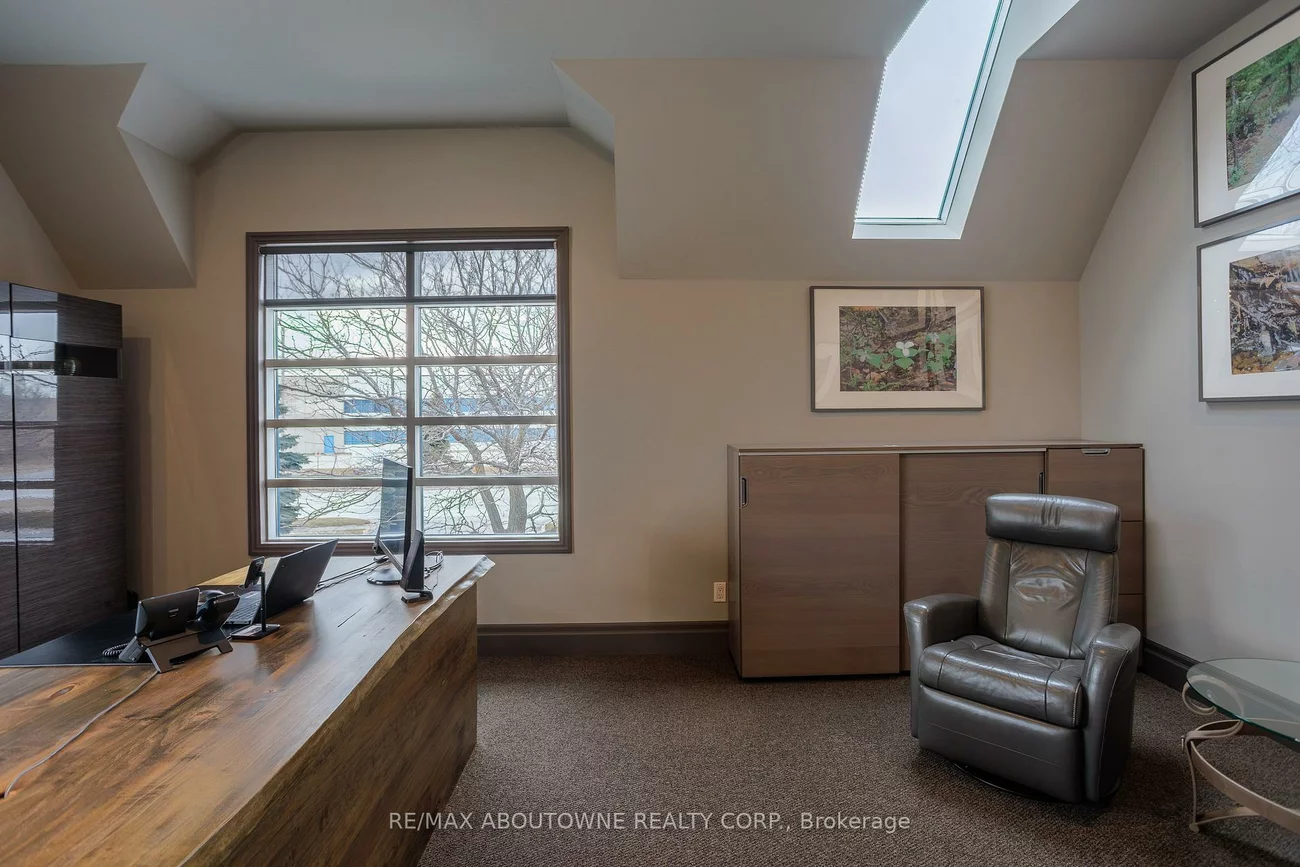 1464, Cornwall, 1011 - MO Morrison, Oakville