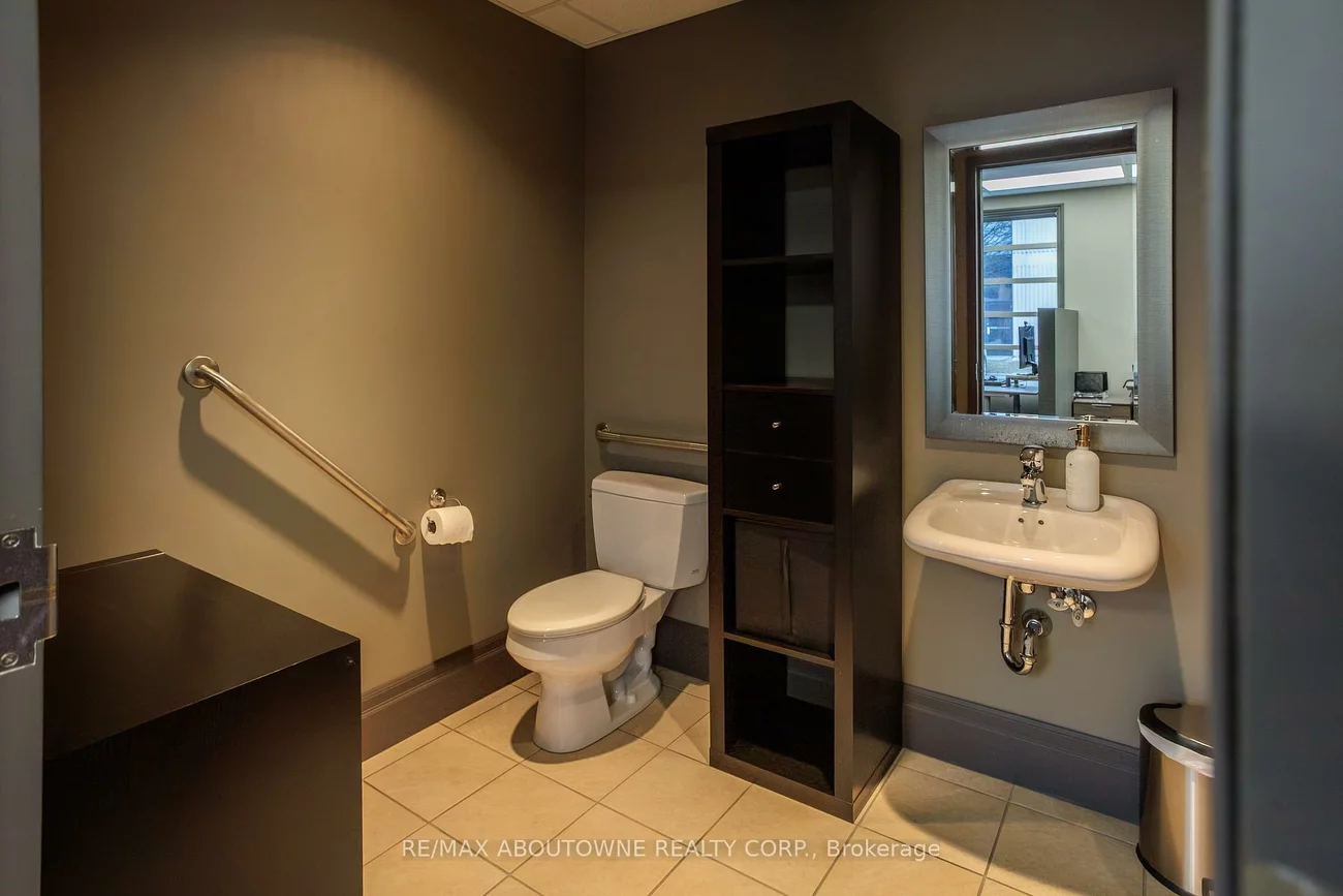 1464, Cornwall, 1011 - MO Morrison, Oakville