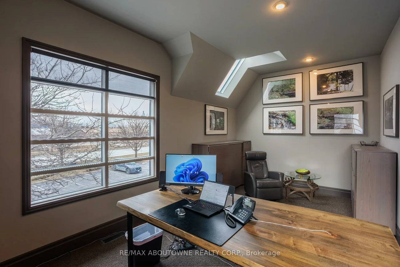 1464, Cornwall, 1011 - MO Morrison, Oakville