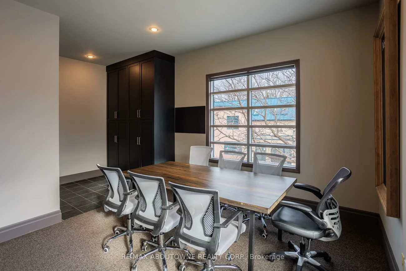 1464, Cornwall, 1011 - MO Morrison, Oakville