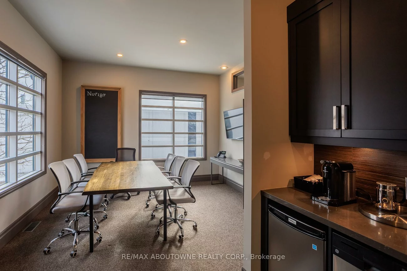 1464, Cornwall, 1011 - MO Morrison, Oakville