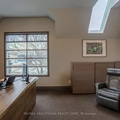 1464, Cornwall, 1011 - MO Morrison, Oakville