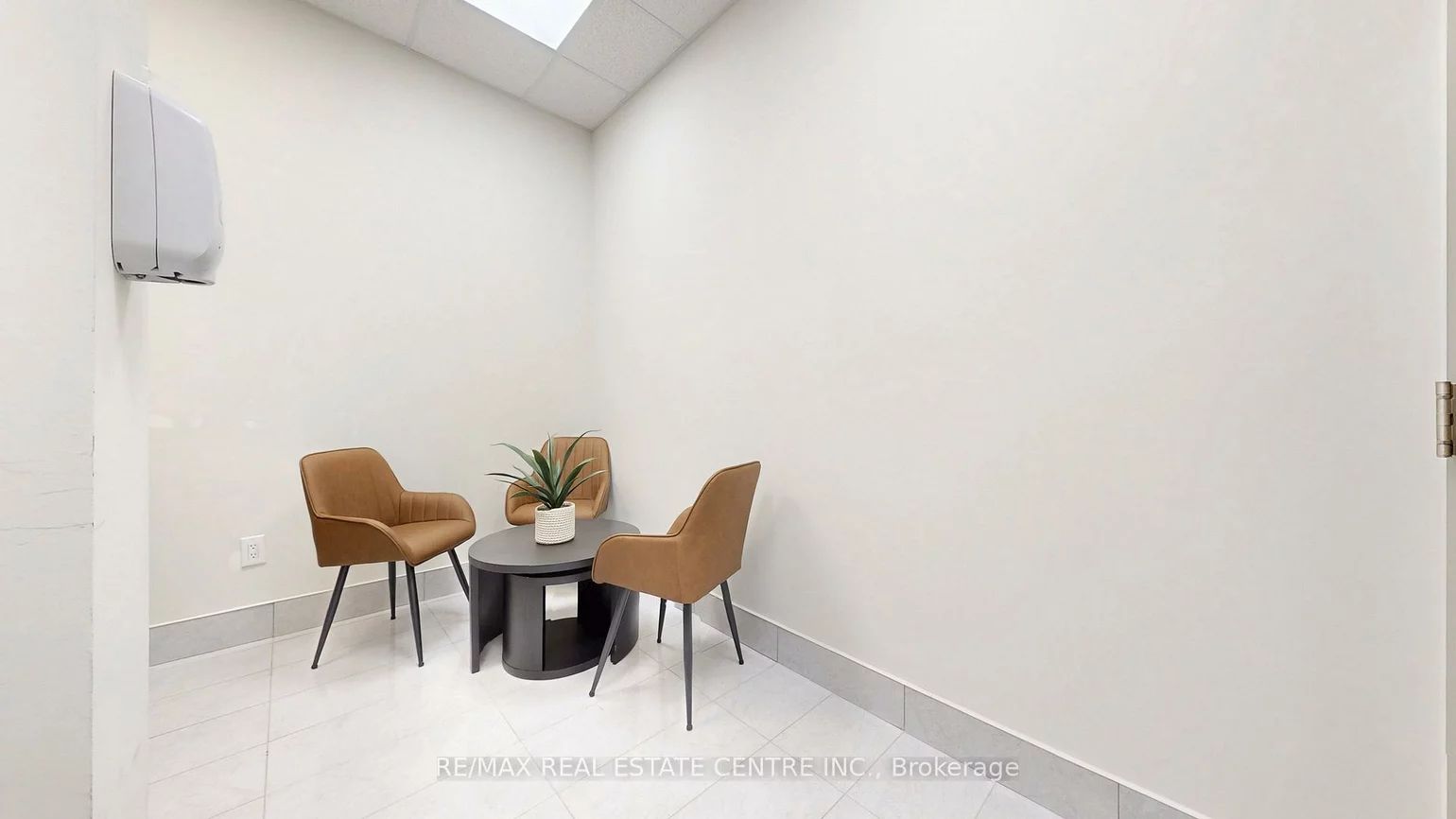 150, Oak Park, 1015 - RO River Oaks, Oakville