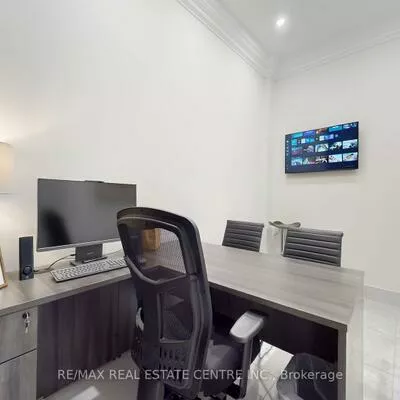 150, Oak Park, 1015 - RO River Oaks, Oakville