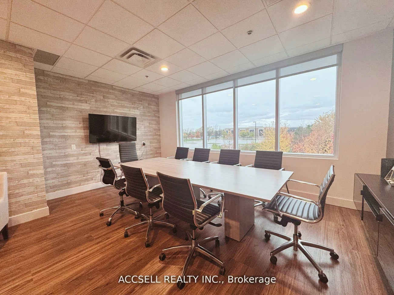 3485, Rebecca, 1014 - QE Queen Elizabeth, Oakville