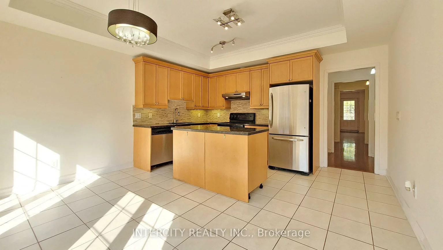 86, Lakeshore, 1002 - CO Central, Oakville