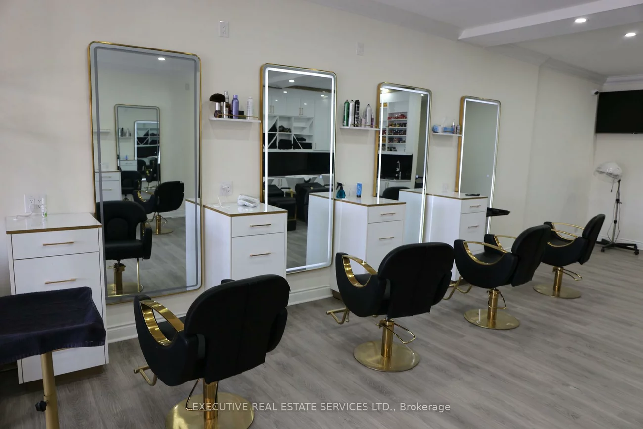 328, Kerr, 1002 - CO Central, Oakville