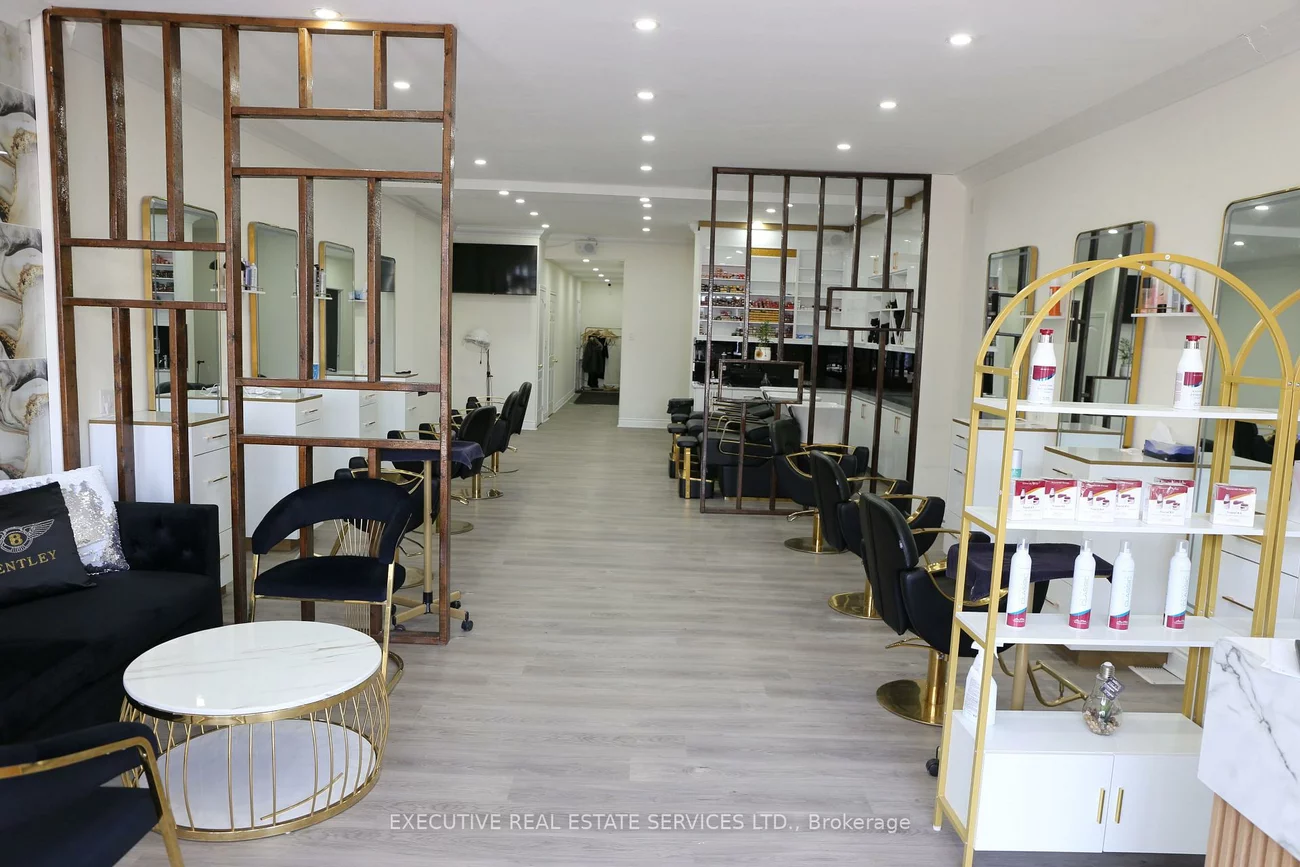 328, Kerr, 1002 - CO Central, Oakville