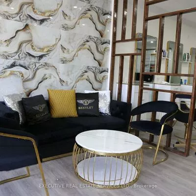 328, Kerr, 1002 - CO Central, Oakville