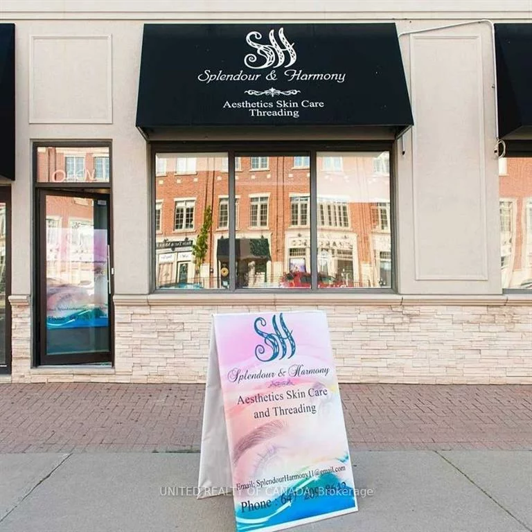 77, Lakeshore, 1002 - CO Central, Oakville