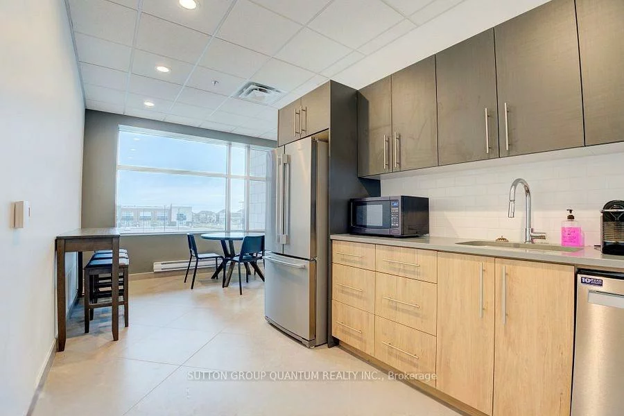 3485, Rebecca, 1014 - QE Queen Elizabeth, Oakville