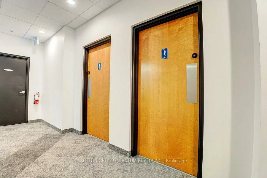 3485, Rebecca, 1014 - QE Queen Elizabeth, Oakville