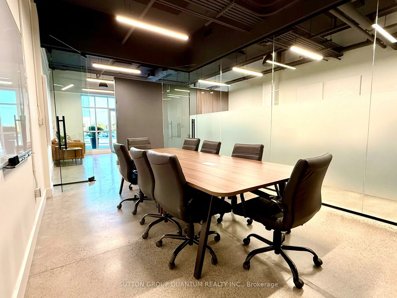 3485, Rebecca, 1014 - QE Queen Elizabeth, Oakville