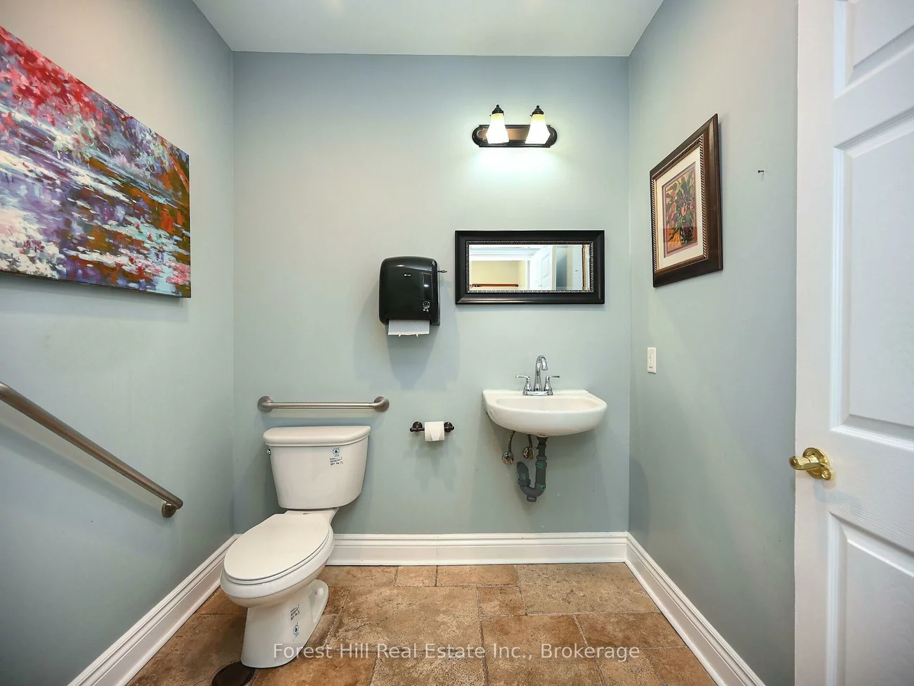 1525, Cornwall, 1014 - QE Queen Elizabeth, Oakville