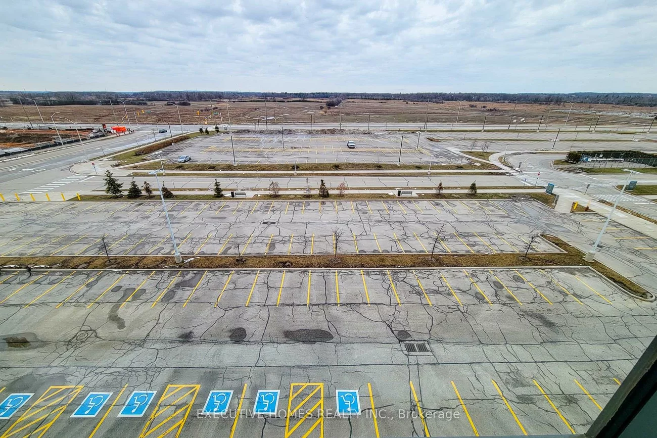 3075, Hospital, 1012 - NW Northwest, Oakville